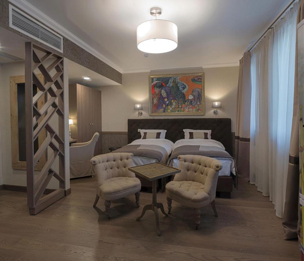 Zentrum Hotel Chişinău Eksteriør billede